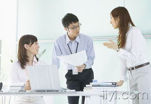為誰送上醫(yī)療咨詢服務(wù)？——以溫暖之心為您守護(hù)健康